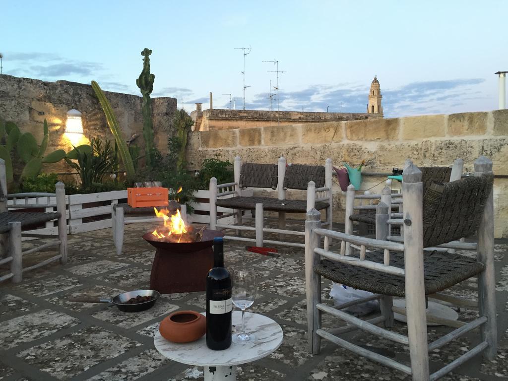 B&B Le Giravolte Lecce Exterior photo